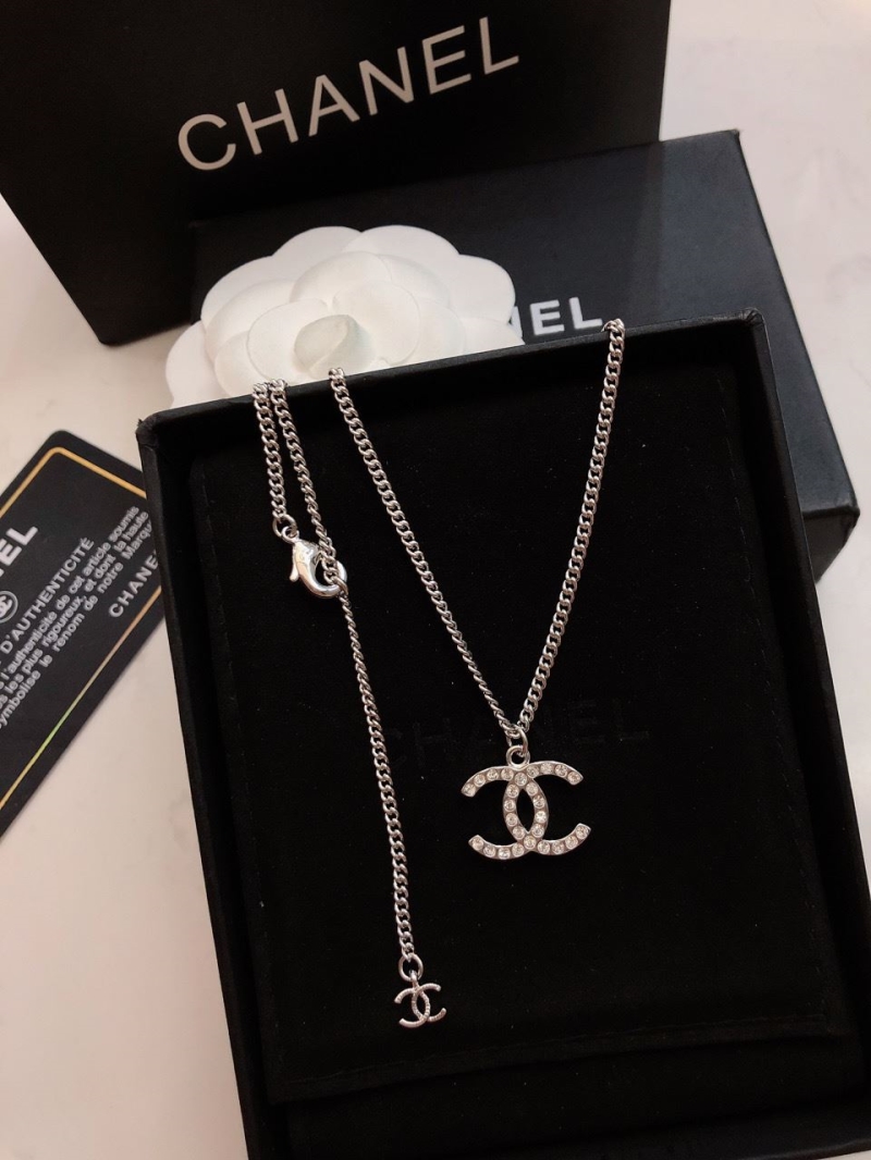 Ch**el necklaces